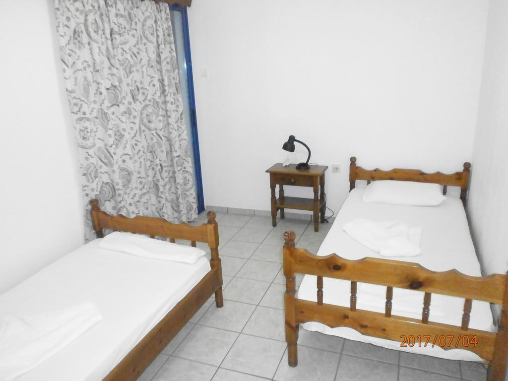Fragokastello Star Apartment Frangokastello Екстериор снимка
